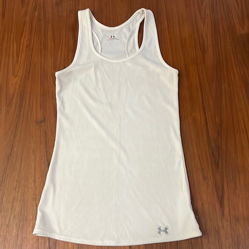 Under armor corral / white athletic tank top size Medium